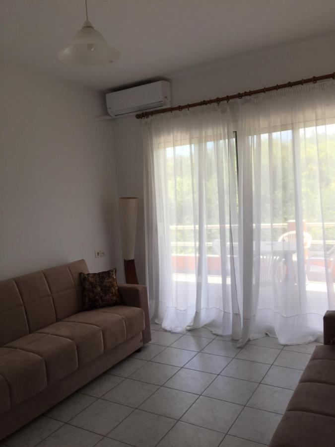 Eleana'S Apartments Guviá Kültér fotó